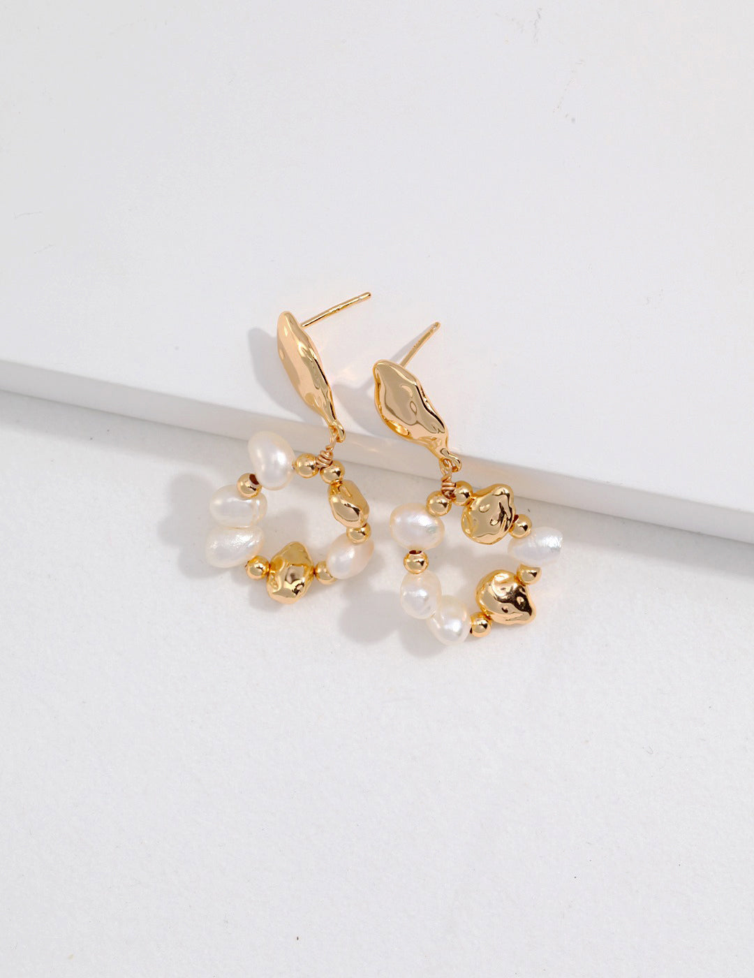 Exquisite Irregular Pearl Cluster Earrings