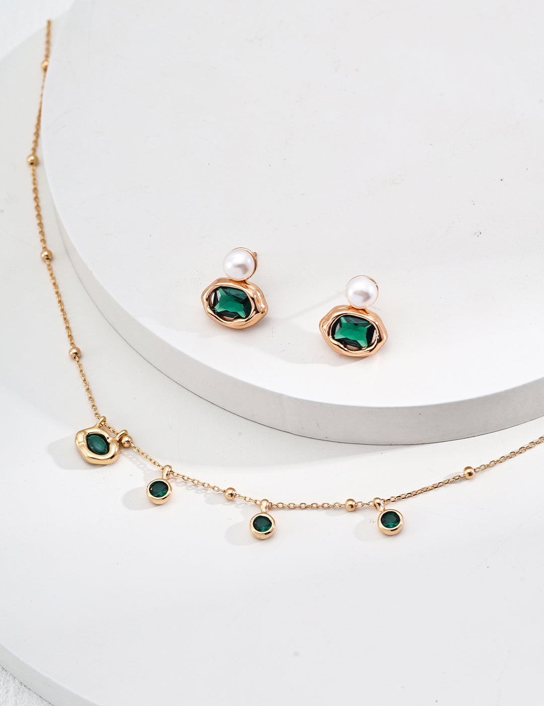 Charming Malachite 'Forest Sprouts' Gold Necklace