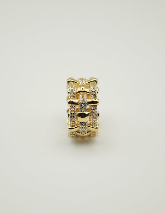 Sparkling Mesh - Linked Gold Ring
