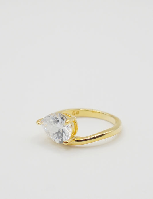 925 Silver Wavy Band Cubic Zirconia Ring