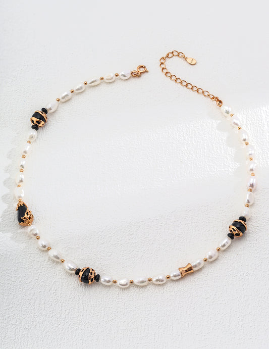 Elegant Black Onyx Pearl Necklace
