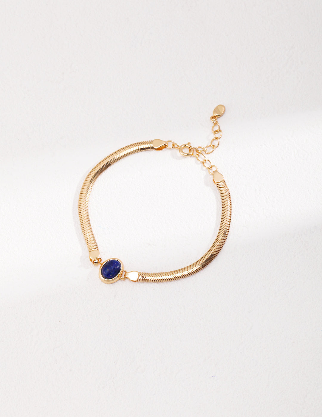 Glamorous Snake Chain Bracelet featuring a Precious Natural Stone