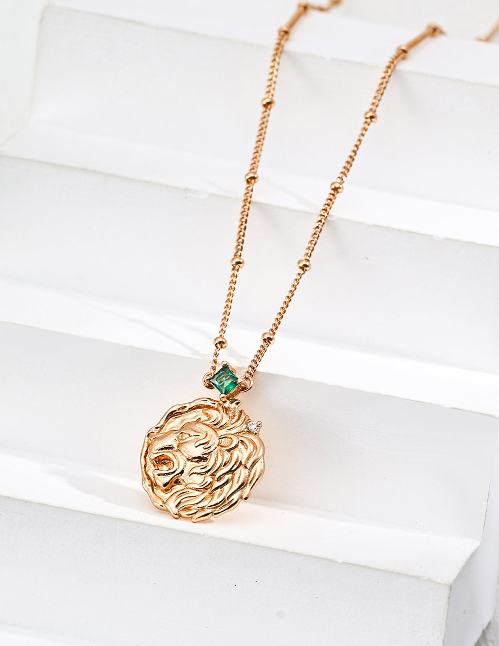 Gold Sterling Silver Horoscope Necklace Leo,detail