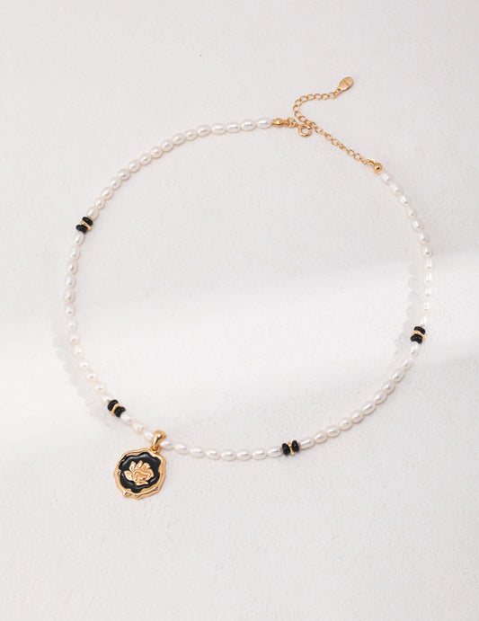Black Camellia Pendant Pearl Choker Necklace