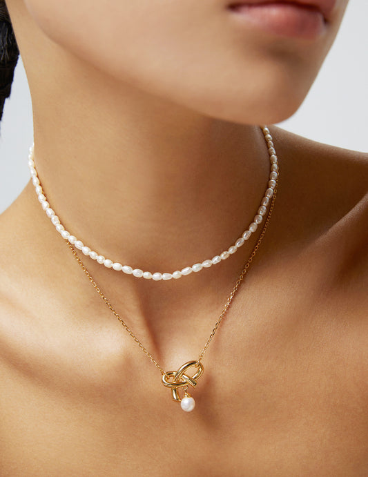 Chic Pearl Knot Gold Chain Necklace