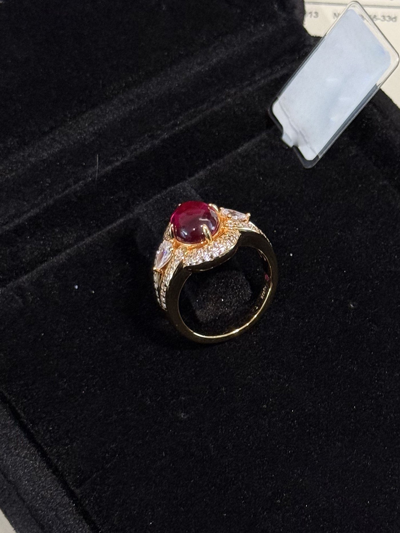 Elegant Ruby - Dominant Gold Ring with Sparkling Diamonds