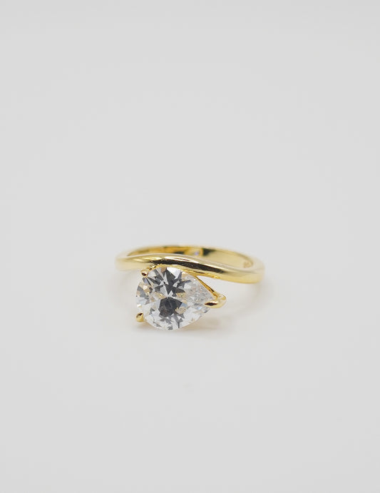 925 Silver Wavy Band Cubic Zirconia Ring