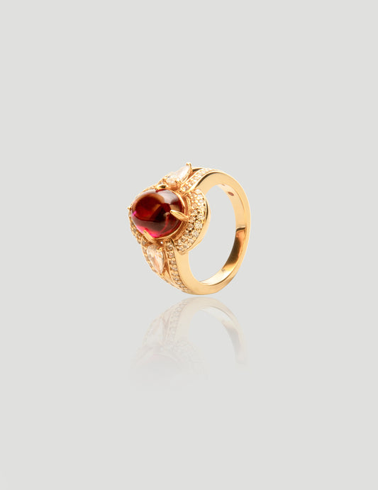 Elegant Ruby - Dominant Gold Ring with Sparkling Diamonds