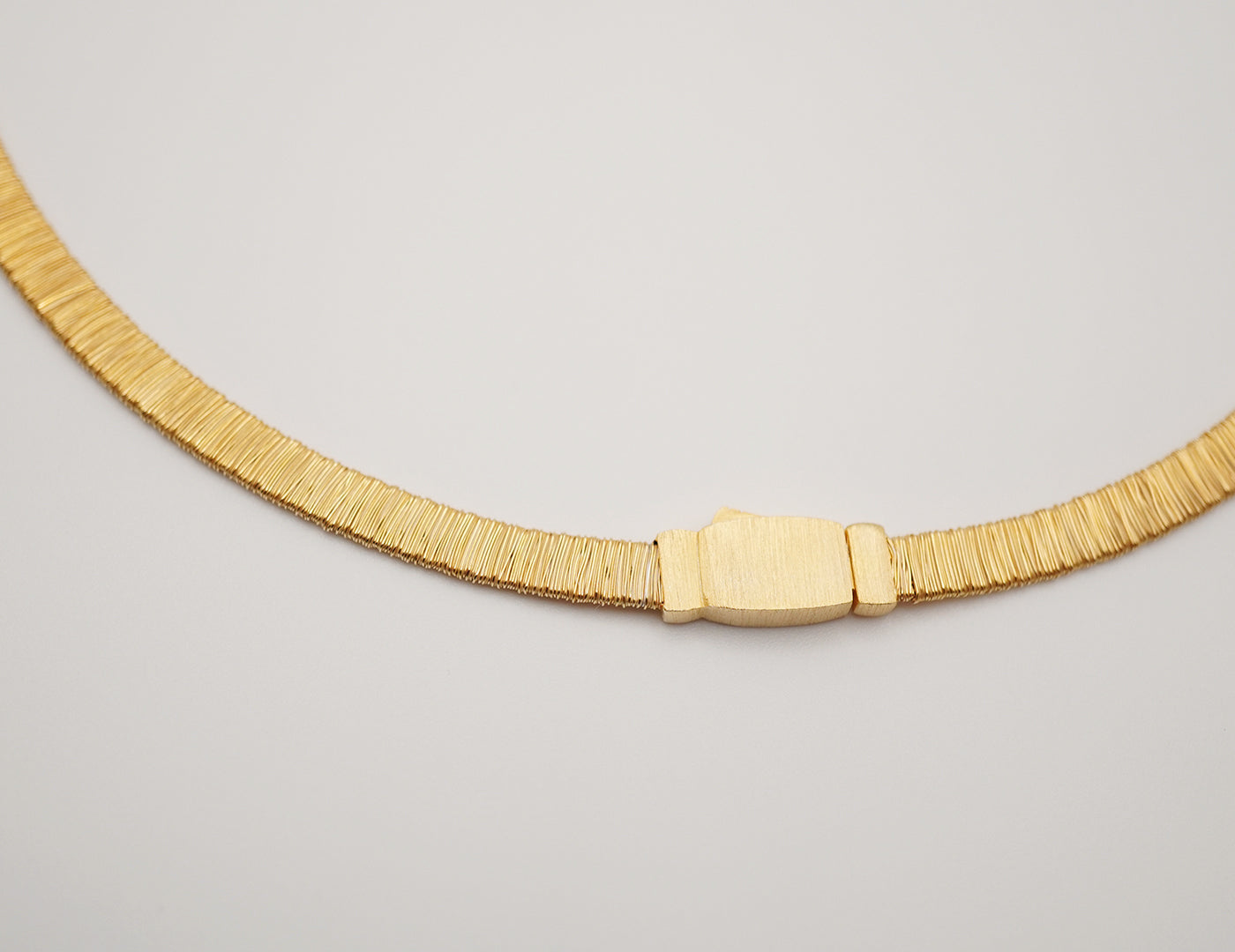 Exquisite Silver Thread Gold Flat Chain Necklace, detail