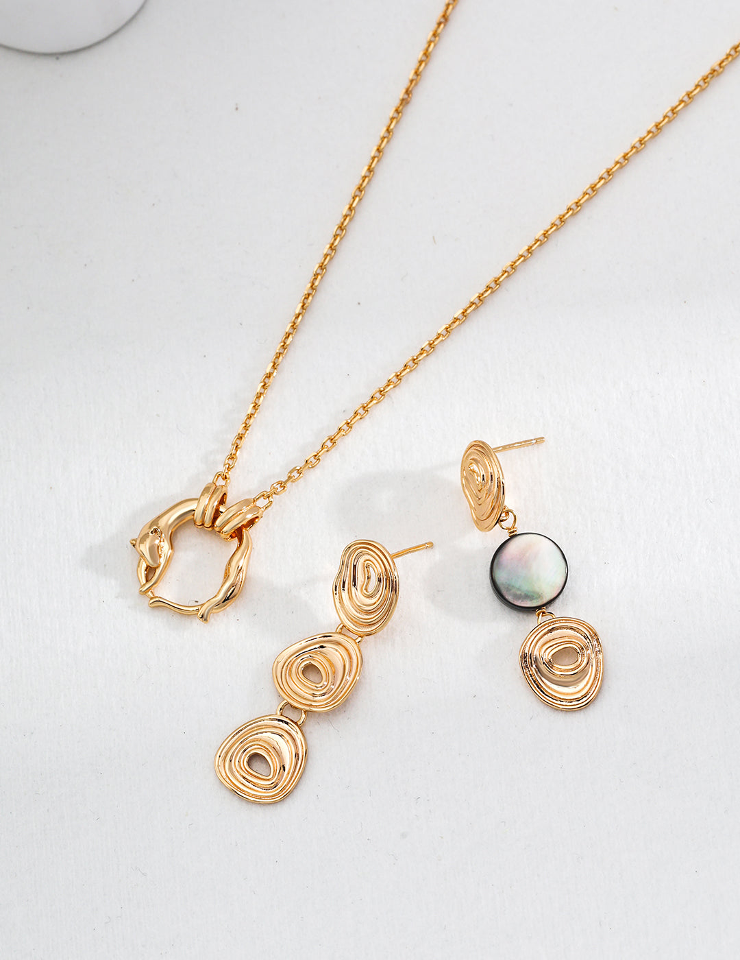 Fox Embrace Gold Necklace